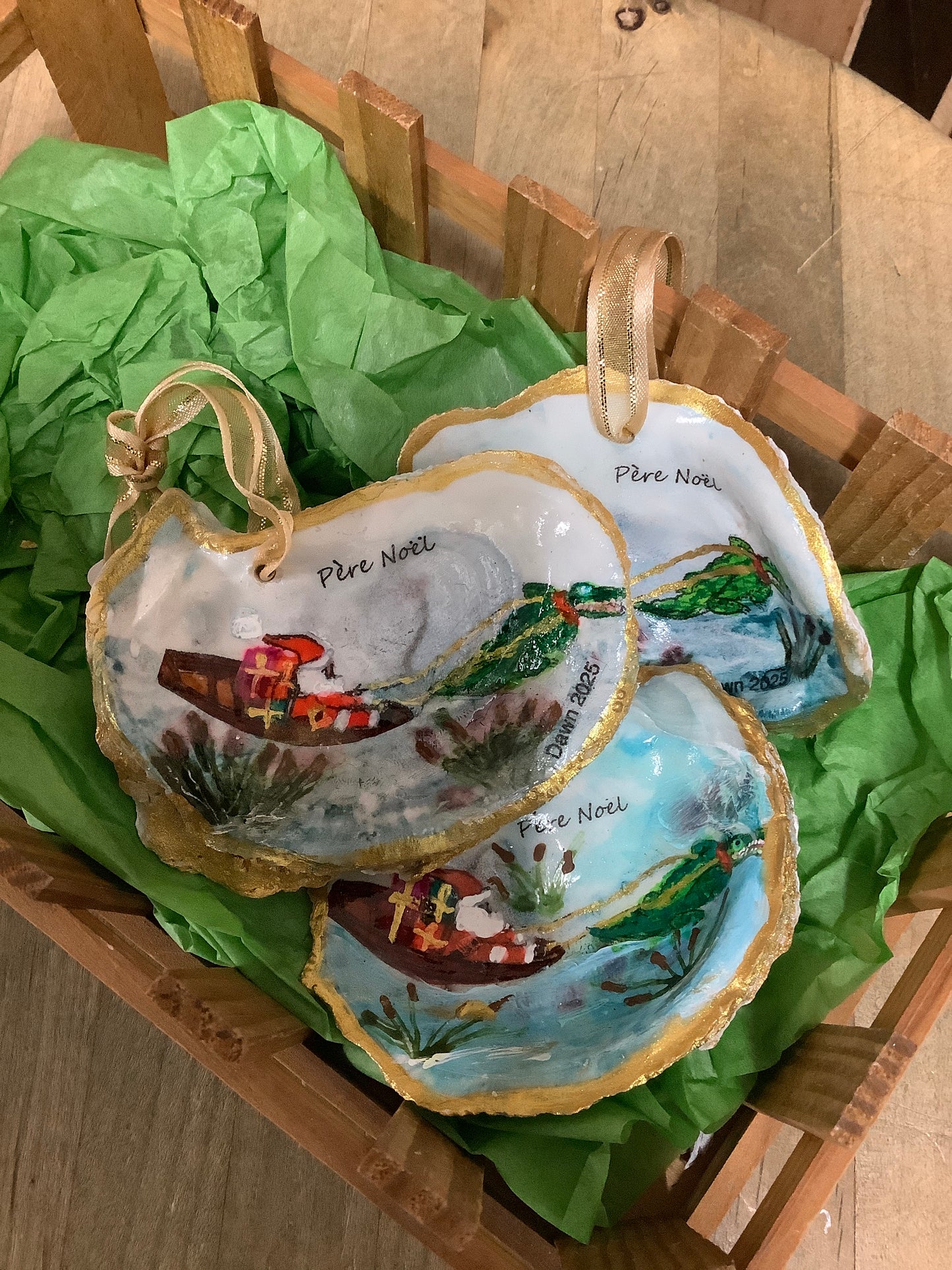 Pere Noel Oyster Shell