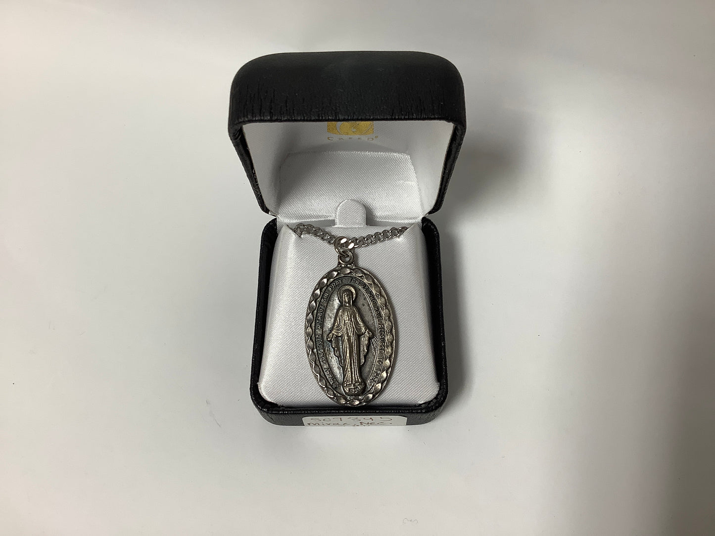 Creed Heritage Collection Oval Miraculous Medal